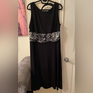 Jessica Howard Plus Size Womens Elegant Black & White  Dress size 20W pre-owned